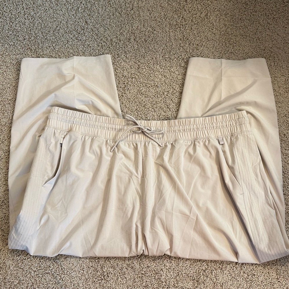 ATHLETA size 24 Sand Avenue Wide Leg Capris $98 my favorite style!